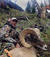 guided big horn sheep hunts, guided sheep hunting wyoming, outfitters wyoming, sheep hunts, ram hunts, hunting big horn sheep rams wy