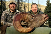 guided big horn sheep hunts, guided sheep hunting wyoming, outfitters wyoming, sheep hunts, ram hunts, hunting big horn sheep rams wy