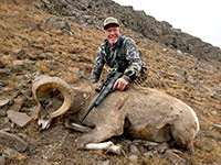 guided big horn sheep hunts, guided sheep hunting wyoming, outfitters wyoming, sheep hunts, ram hunts, hunting big horn sheep rams wy