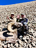 guided big horn sheep hunts, guided sheep hunting wyoming, outfitters wyoming, sheep hunts, ram hunts, hunting big horn sheep rams wy