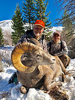 guided big horn sheep hunts, guided sheep hunting wyoming, outfitters wyoming, sheep hunts, ram hunts, hunting big horn sheep rams wy