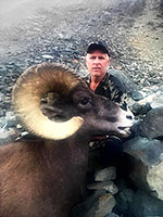 guided big horn sheep hunts, guided sheep hunting wyoming, outfitters wyoming, sheep hunts, ram hunts, hunting big horn sheep rams wy