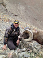 guided big horn sheep hunts, guided sheep hunting wyoming, outfitters wyoming, sheep hunts, ram hunts, hunting big horn sheep rams wy