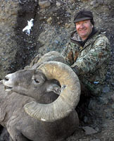 guided big horn sheep hunts, guided sheep hunting wyoming, outfitters wyoming, sheep hunts, ram hunts, hunting big horn sheep rams wy