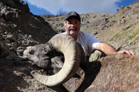 guided big horn sheep hunts, guided sheep hunting wyoming, outfitters wyoming, sheep hunts, ram hunts, hunting big horn sheep rams wy