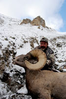 guided big horn sheep hunts, guided sheep hunting wyoming, outfitters wyoming, sheep hunts, ram hunts, hunting big horn sheep rams wy