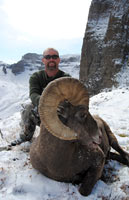 guided big horn sheep hunts, guided sheep hunting wyoming, outfitters wyoming, sheep hunts, ram hunts, hunting big horn sheep rams wy