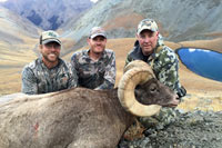 guided big horn sheep hunts, guided sheep hunting wyoming, outfitters wyoming, sheep hunts, ram hunts, hunting big horn sheep rams wy