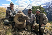 guided big horn sheep hunts, guided sheep hunting wyoming, outfitters wyoming, sheep hunts, ram hunts, hunting big horn sheep rams wy